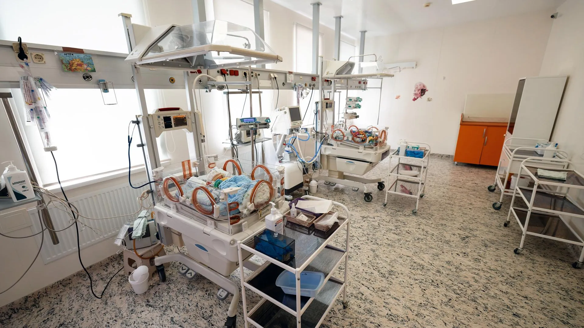 Вместо больниц — иски: чиновники судятся с критиками на фоне трагедий в медучреждениях