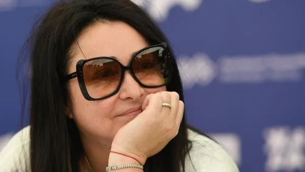 Лолита напугала подписчиков своим новым клипом