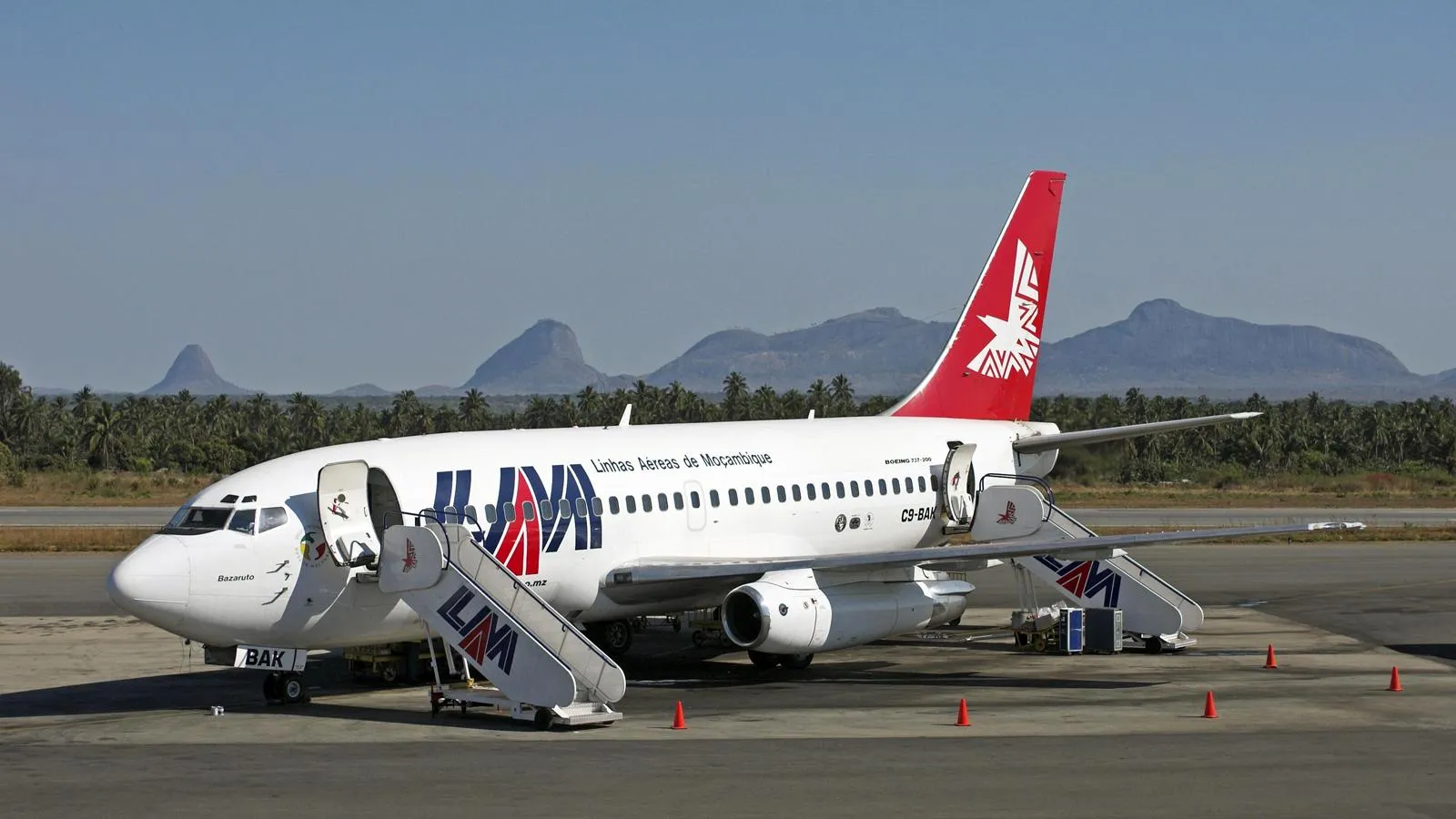 Самолет авиалинии Мозамбика. Oliver Gerhard