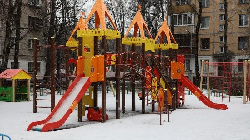 Уже 9 тыс человек выбрали места под детские площадки в Подмосковье