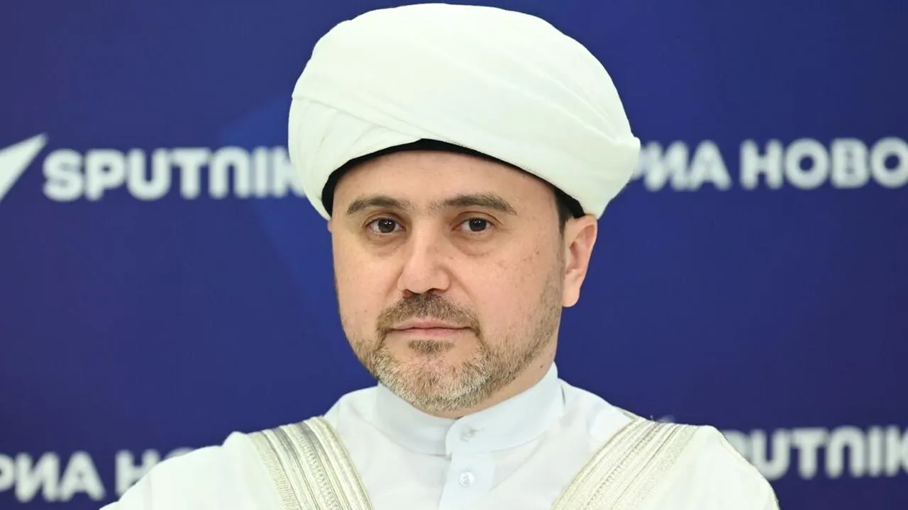 «Невежество дает такие уродливые плоды»: муфтий жестко раскритиковал мигранта, напавшего на девушку из-за шорт