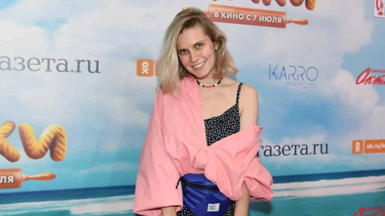 Женя из «Папиных дочек» поделилась кадрами с новой «семейной фотосессии»