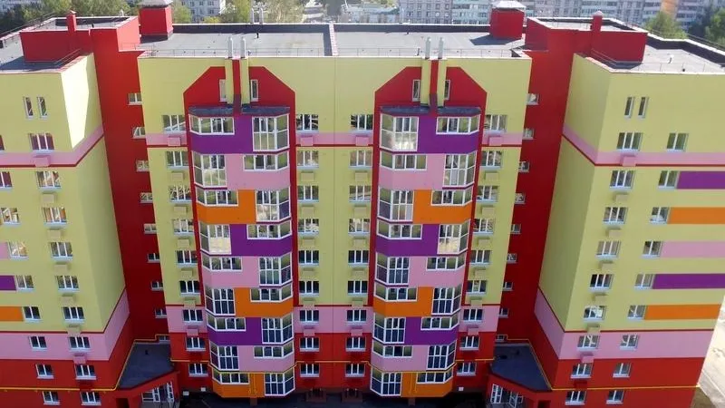 Кислотный дом на 126 квартир построили в Луховицах