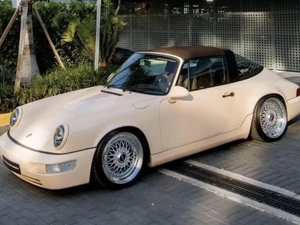 По цене квартиры: на «Авито» в Москве продают легендарный Porsche из культовых фильмов