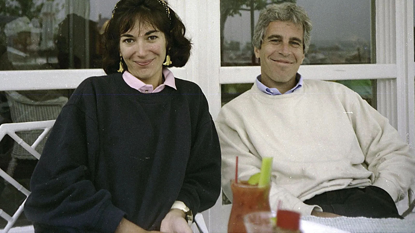 Гислейн Максвелл и Джеффри Эпштейн. APhifer