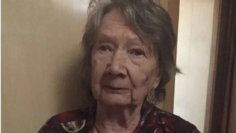 Жители Балашихи пытаются помочь 90-летней пенсионерке, которую грозятся выгнать из квартиры