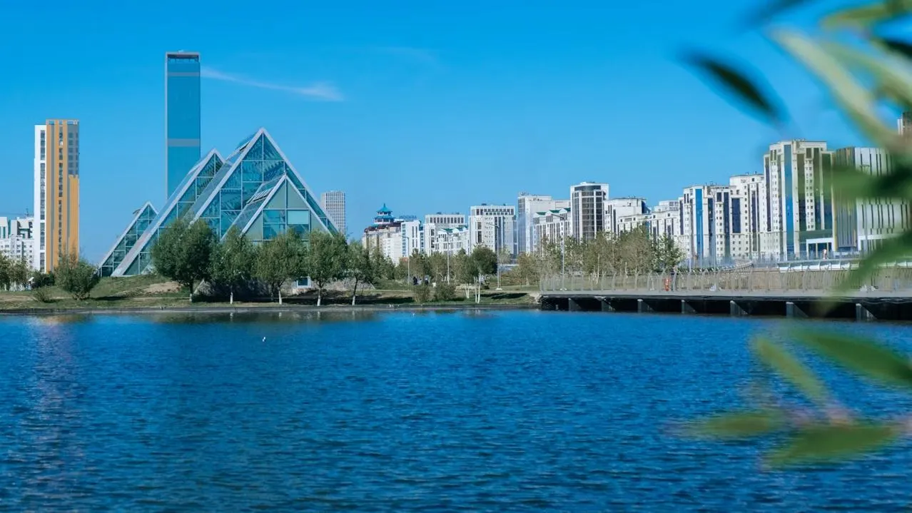 В Казахстане уволили мэра города, в котором подростка зарезали из-за банки пива