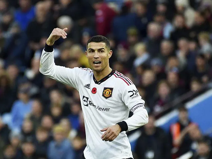 Чем объясняется обида Криштиану Роналду на «Манчестер Юнайтед»