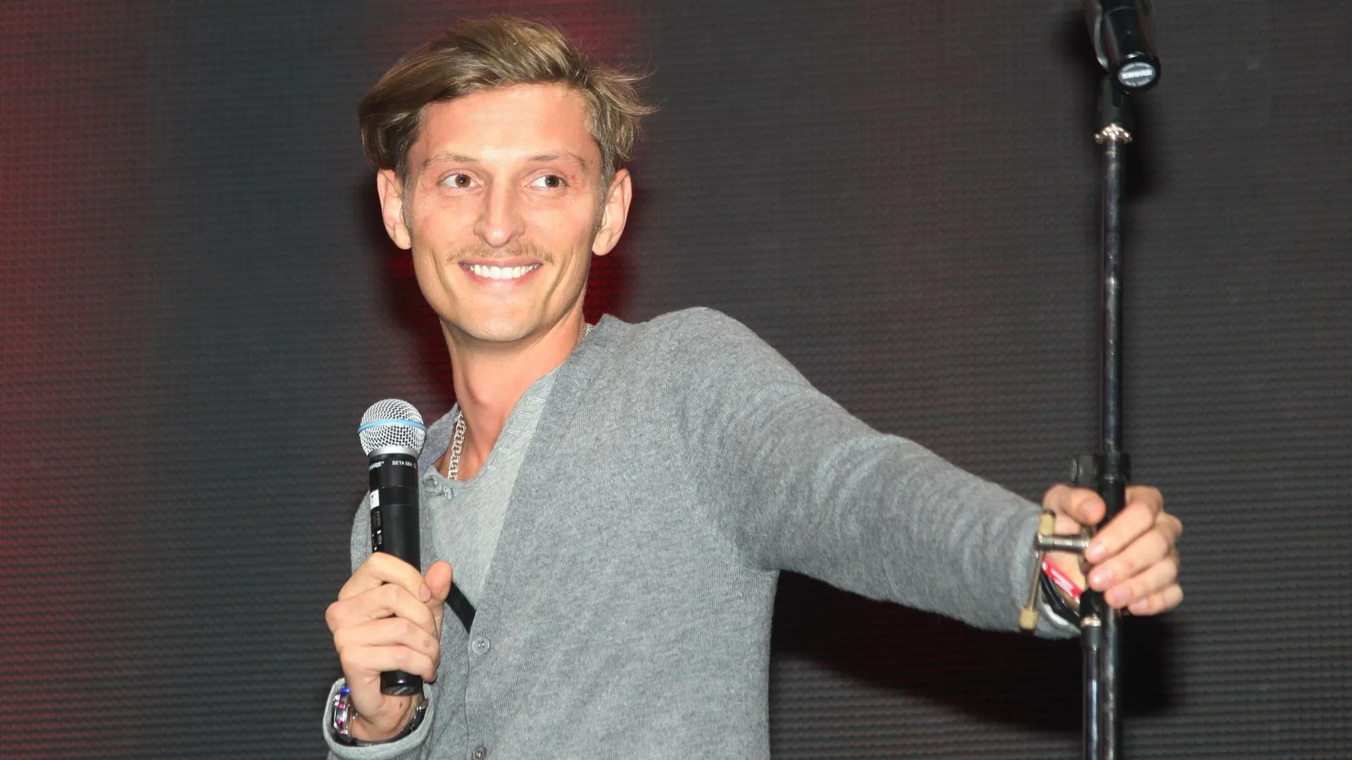 Natalya Loginova/Russian Look