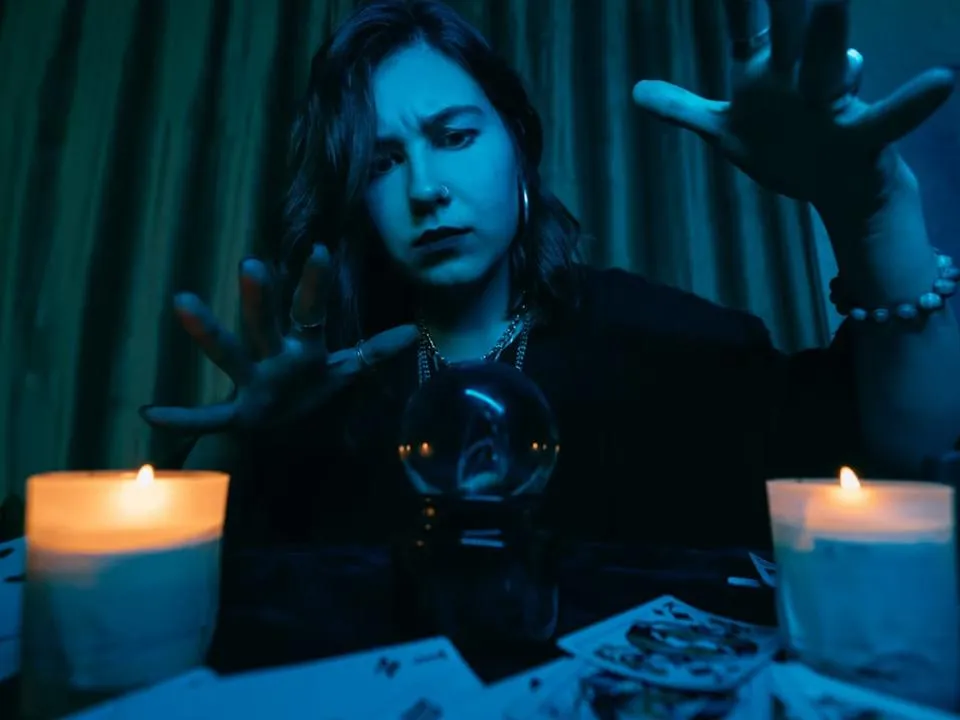 «Дает бесу власть»: священник рассказал о последствиях любовного приворота