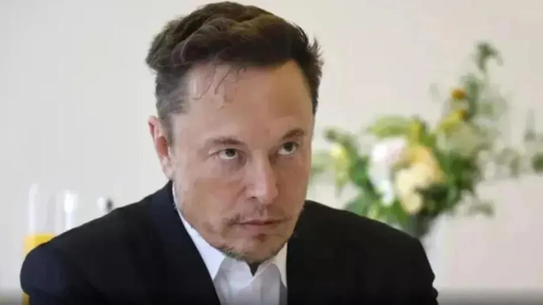 Илона Маска уличили в нелегальной работе в США в начале карьеры