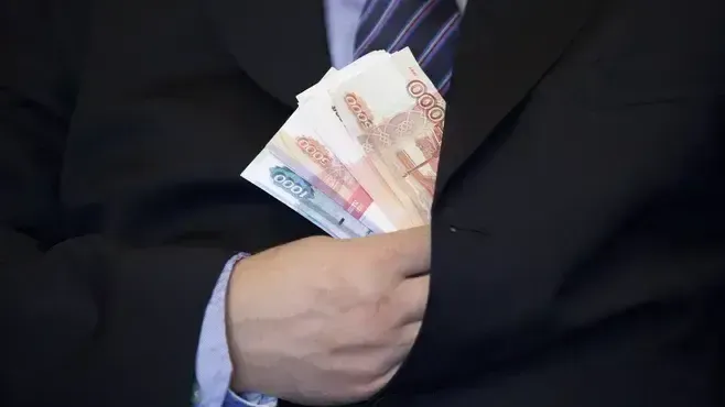 В деле о взятке появился родственник задержанного редактора URA.RU