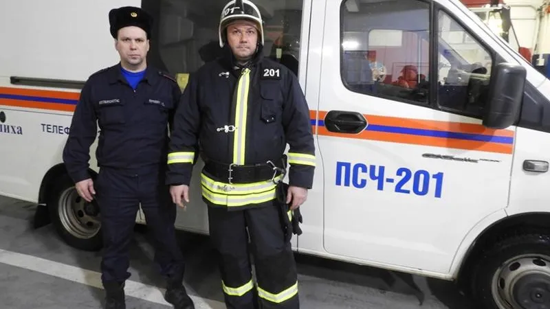 Мужчину, подключенного к аппарату жизнеобеспечения, спасли пожарные из Балашихи 