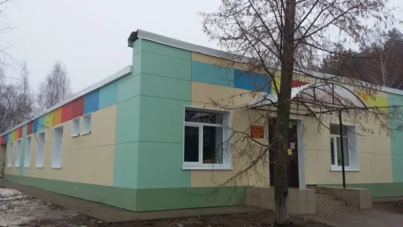 Детскую школу искусств открыли в поселке Сосновый Бор после ремонта