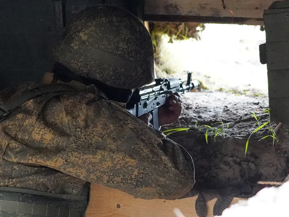 «На улицах лежали трупы, которые растаскивали собаки»: штурмовик рассказал о неприятных моментах на передовой