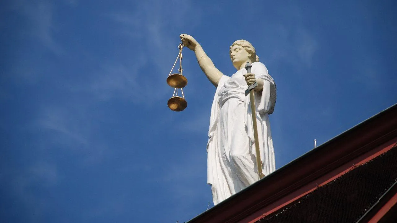 Суд вынесет приговор кузбассовцу, который переломал лапы чужой собаке