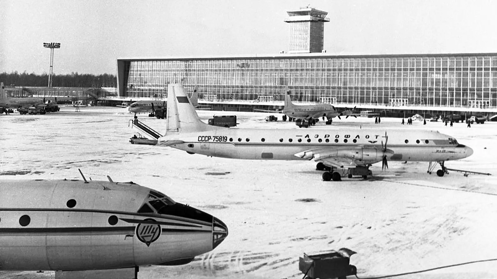 Аэропорт Домодедово, 1964 год. Лев Поликашин