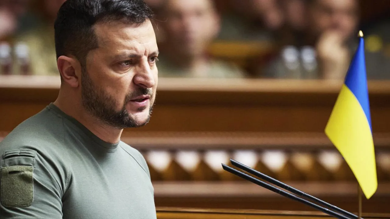 «Пусть перестанет фантазировать»: Зеленский заявил, что не может представить Украину без российского региона