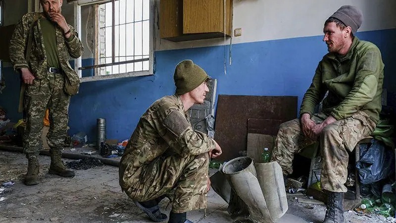 Военкор: «Офицерский корпус ВСУ сейчас потрепан очень сильно»