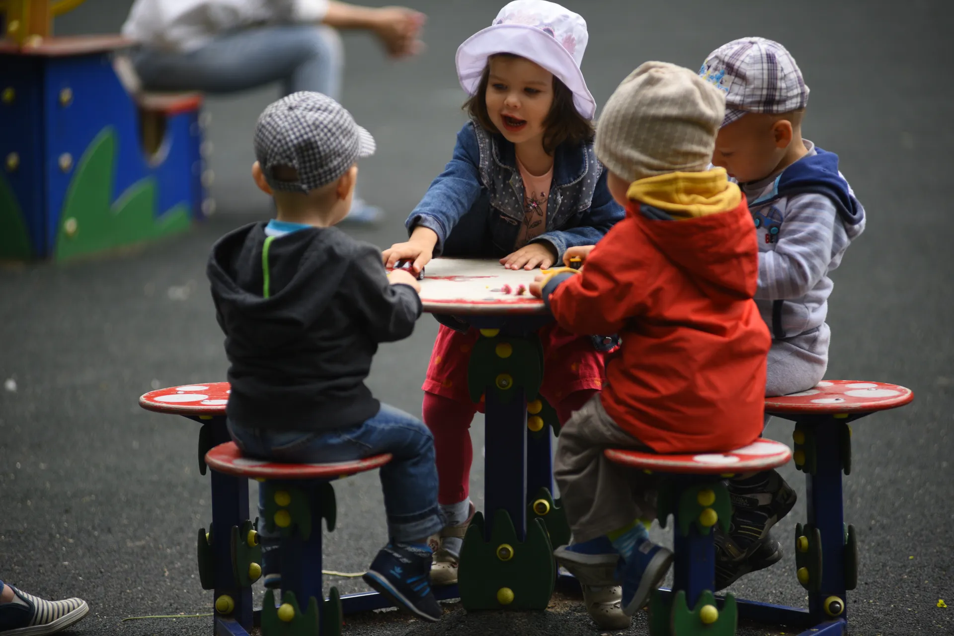 Детская площадка в Долгопрудном