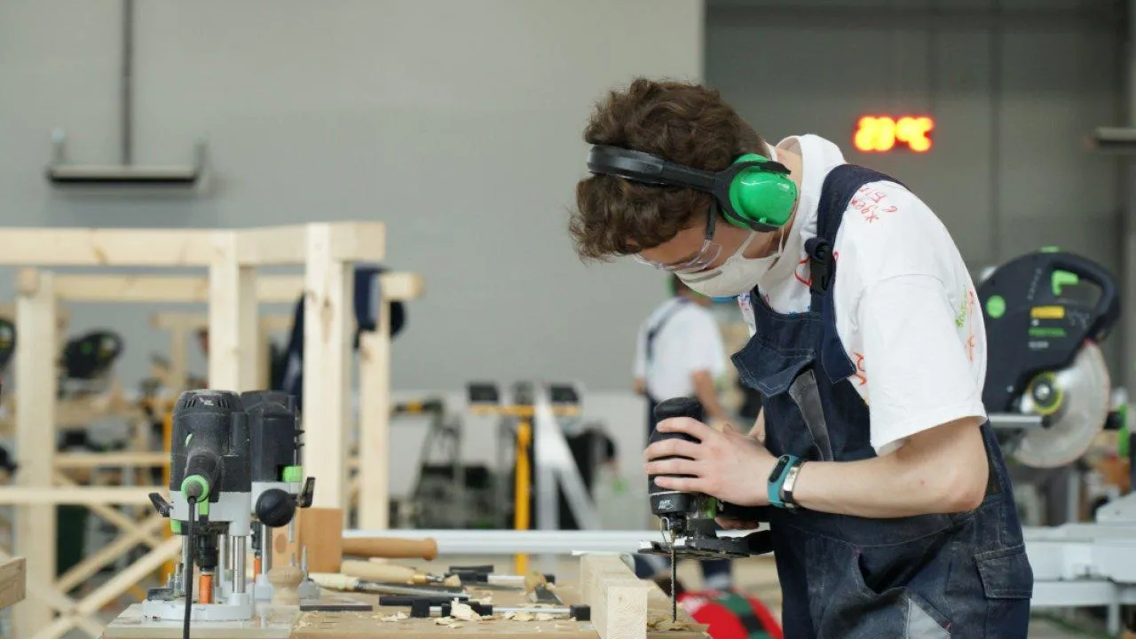 REGIONS/Дарина Левкина