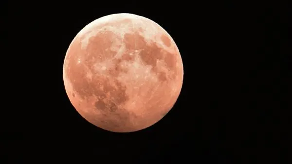 Ученые нашли подходящее место для лунной базы