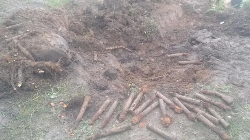 Двести семьдесят восемь артснарядов нашли за день на трассе в Подмосковье