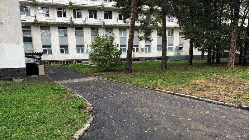 В Жуковском отремонтировали территории двух медучреждений