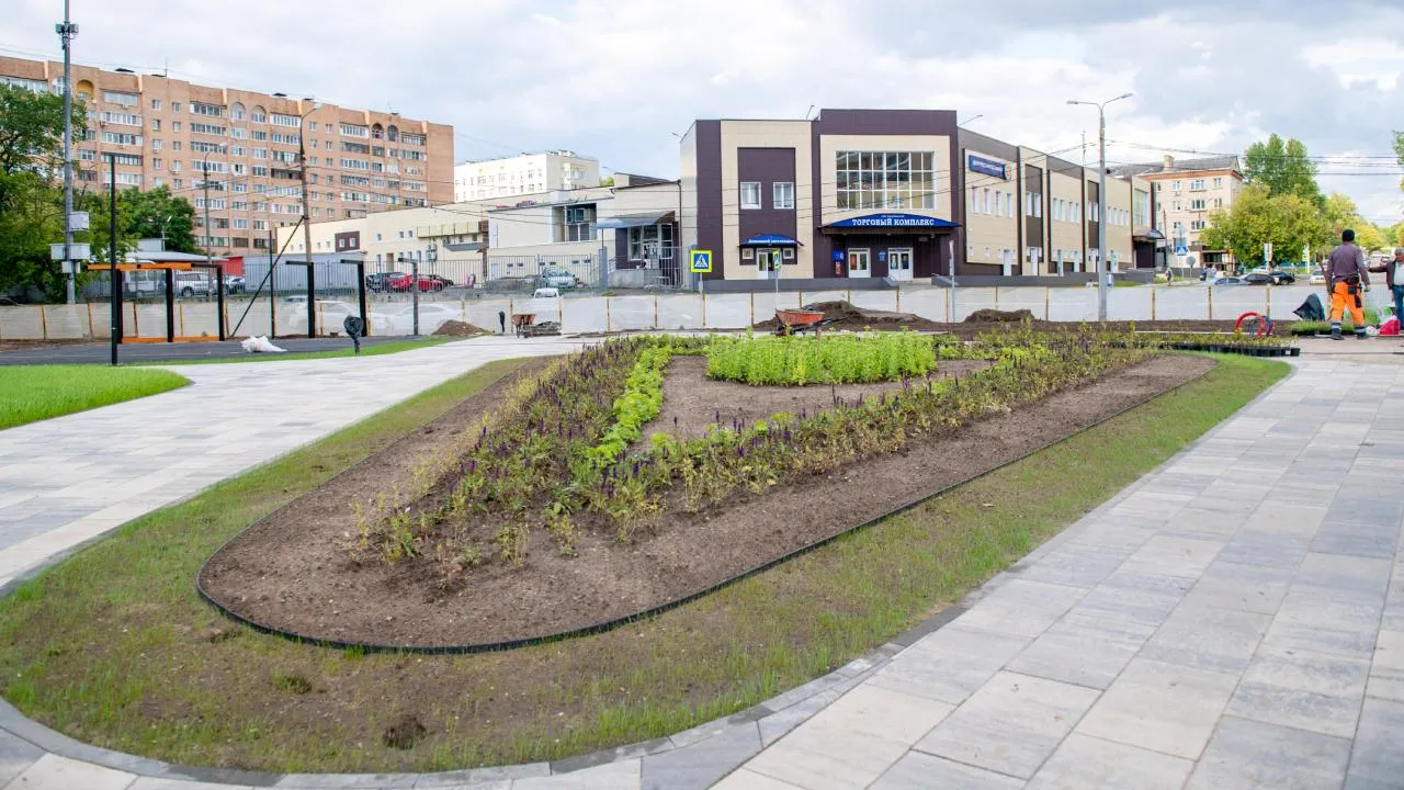 Работы по благоустройству сквера на улице Ленина в Лыткарино выполнены уже больше, чем наполовину