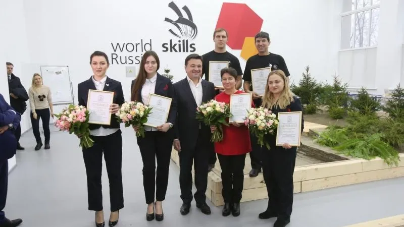 Воробьев наградил участников WorldSkills из Подмосковья