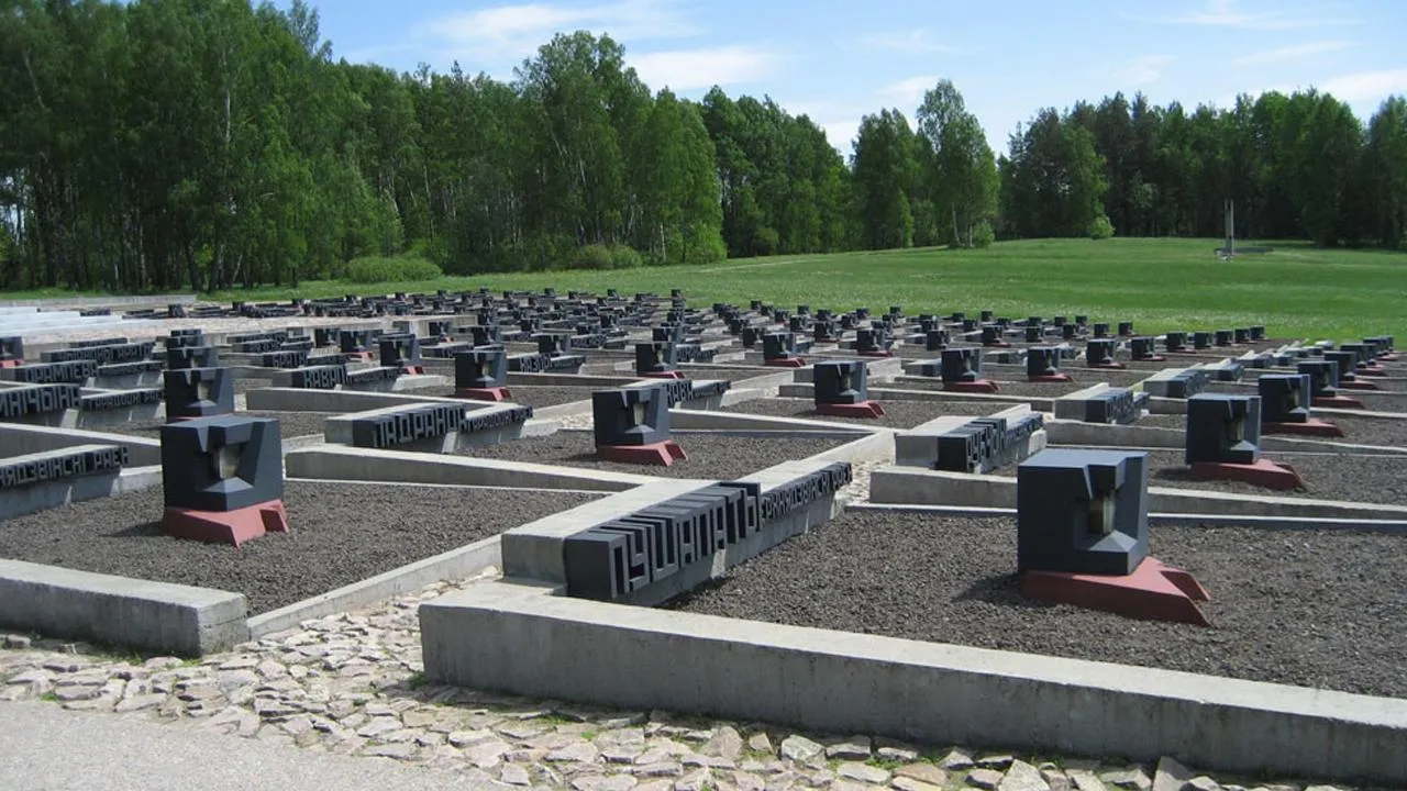 сommons.wikimedia/Veenix.Мемориал «Кладбище деревень»