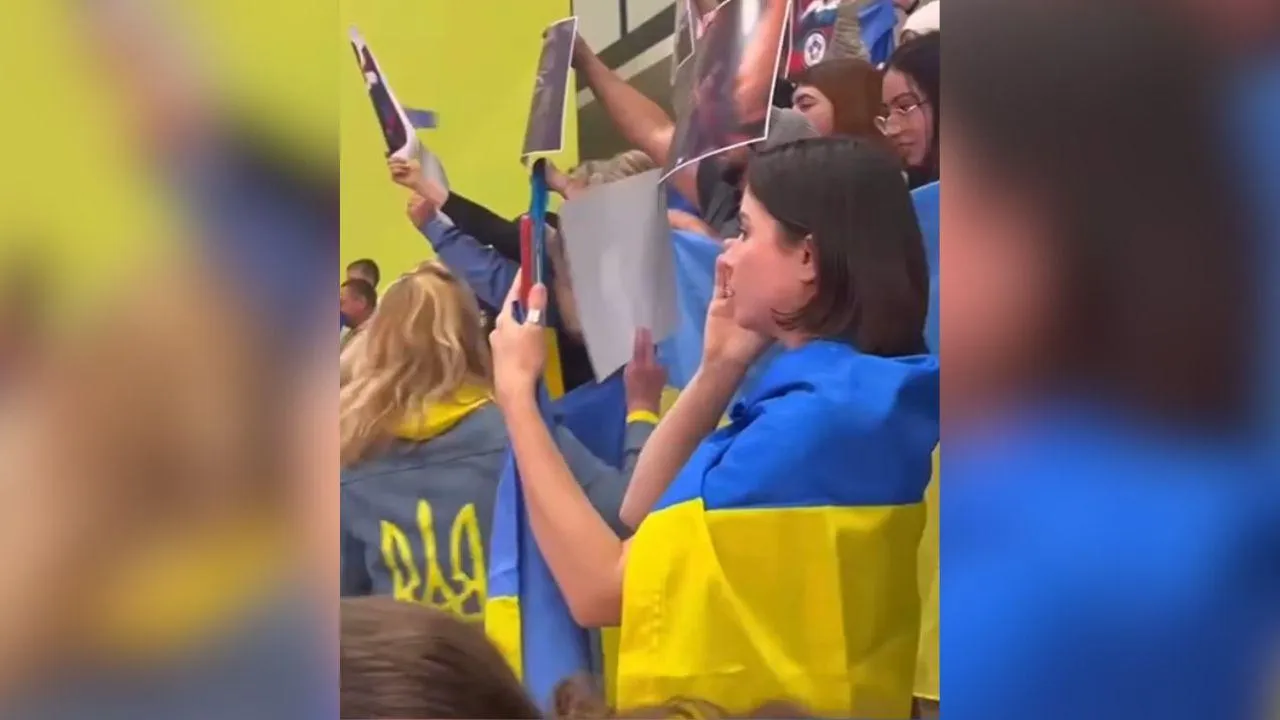 кадр из видео