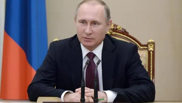 Путин поздравил участников ЧМ-2016 по русскому хоккею с мячом с открытием чемпионата