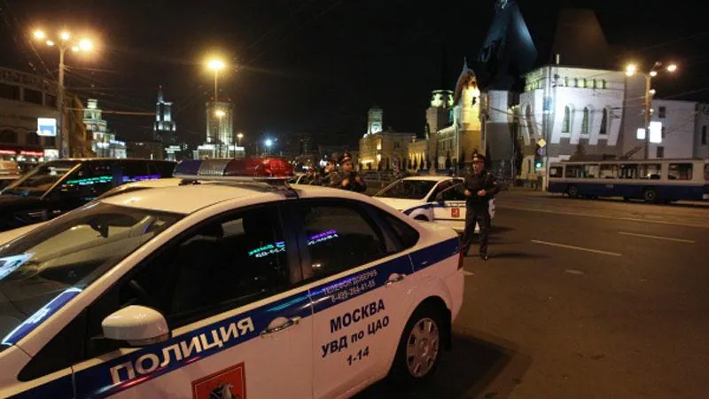 Из офисного здания в Москве в связи с угрозой взрыва эвакуированы сотрудники