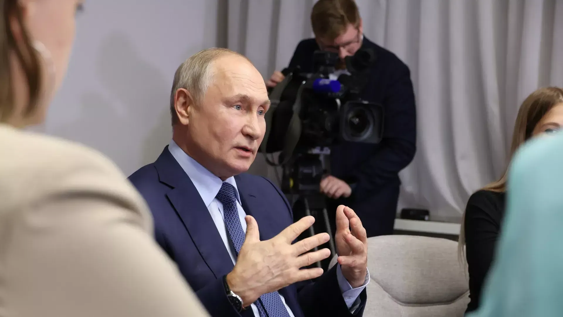 Путин вывел с молодым ученым-ядерщиком формулу поиска идеальной жены