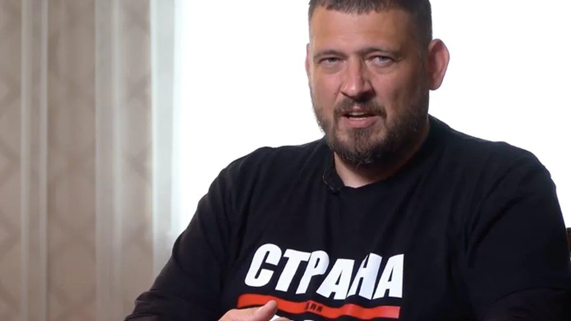 Помилованный Тихановский пообещал, что свергнет Лукашенко через три недели, и попросил денег