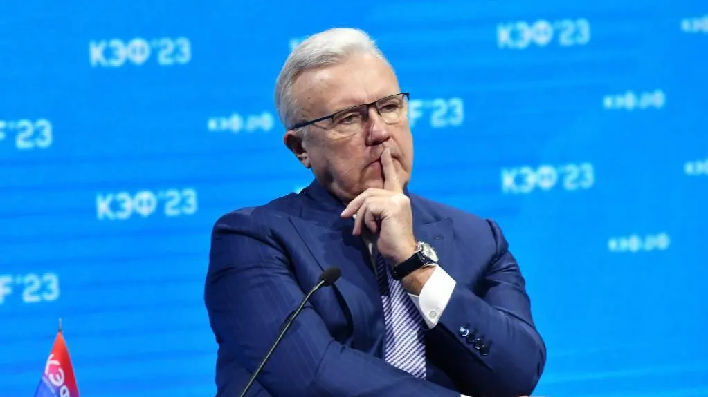 СМИ: губернатор Красноярского края Усс написал заявление об отставке