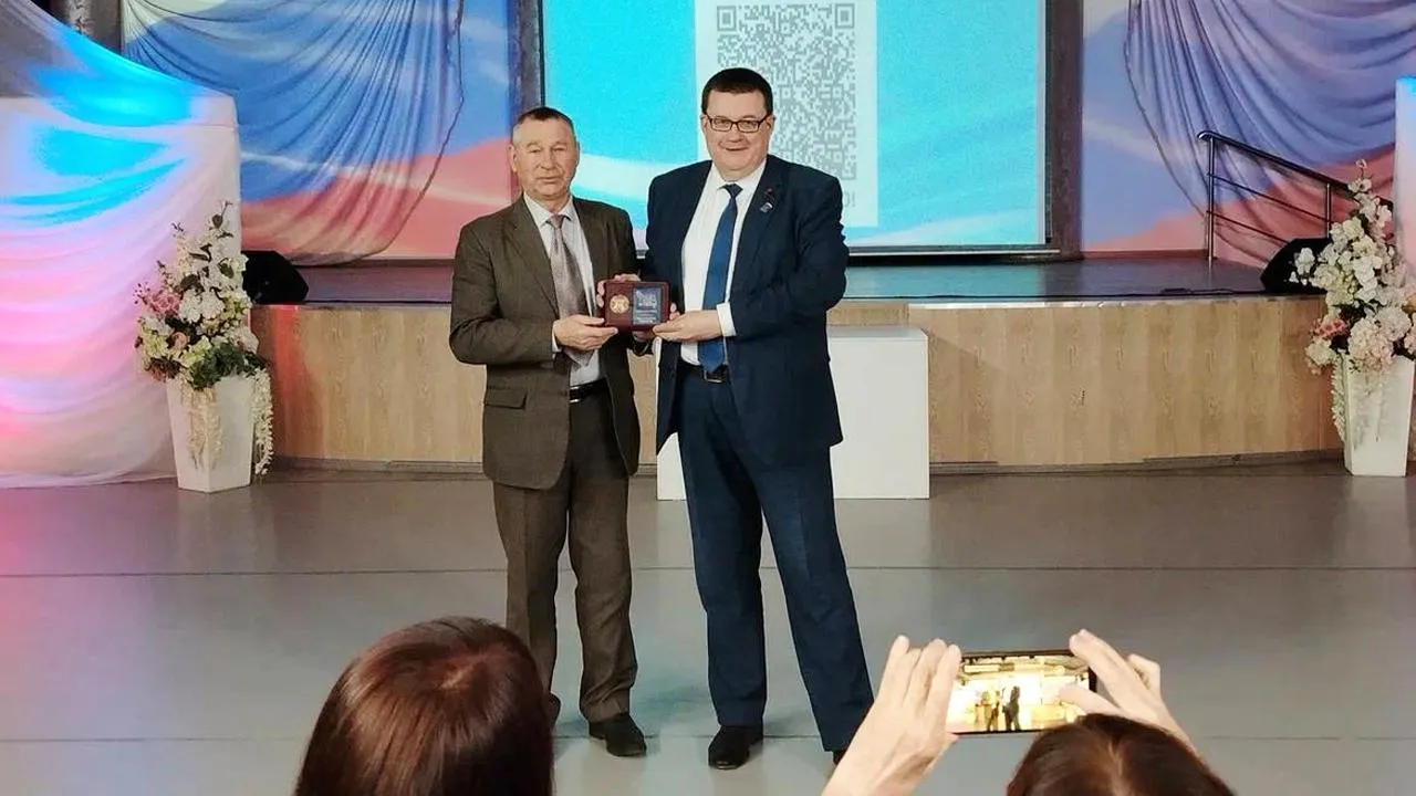 Илья Фролов