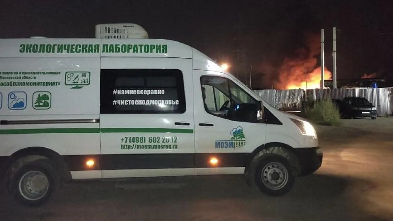 Минэкологии Подмосковья: пожар на складе в Одинцово не привел к превышению ПДК в воздухе