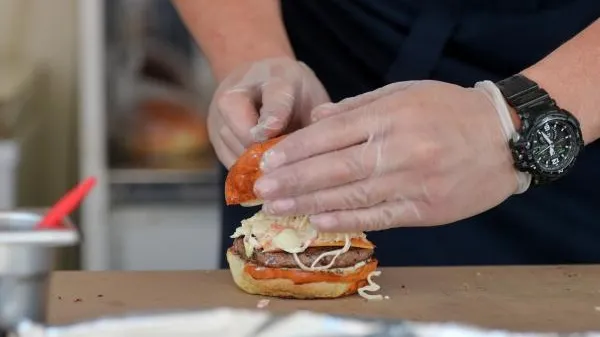 Эксперт рассказала, как из фастфуда сделать более полезное блюдо