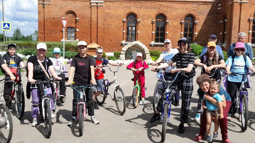 Фото: Воскресная школа Успенского храма в д. Рожново.