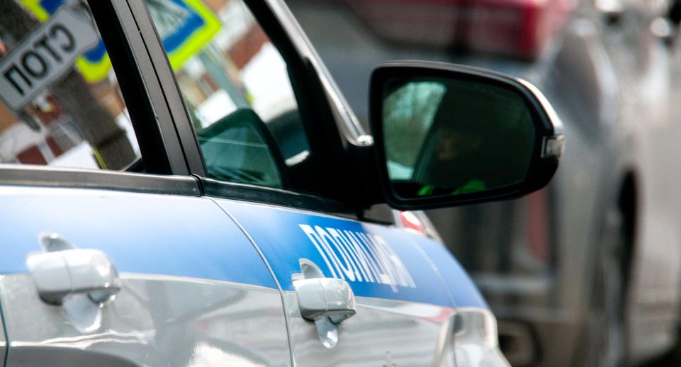 Нетрезвая девушка за рулем протаранила детский сад в Петербурге
