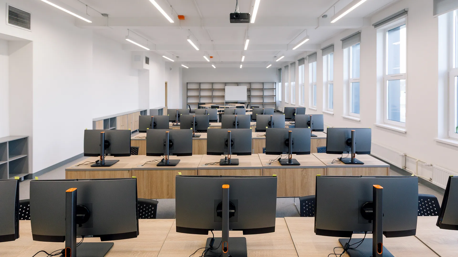 Новый корпус многопрофильной лингвистической гимназии №33 в Мытищах