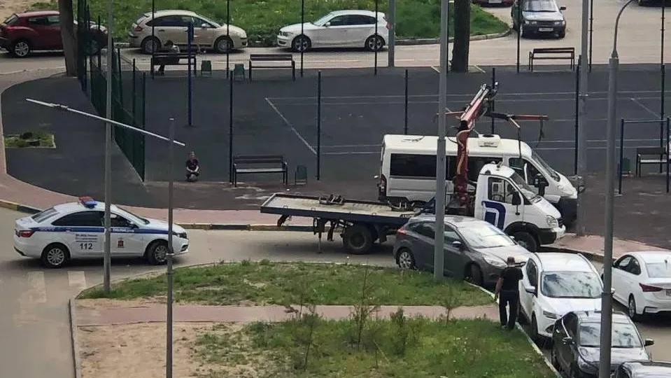 Парконы выявили свыше двадцати тысяч неправильно припаркованных авто в подмосковных ЖК