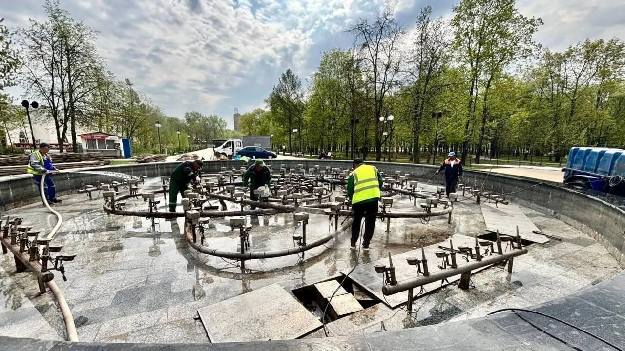 Фонтаны в округах Московской области начали готовить к запуску