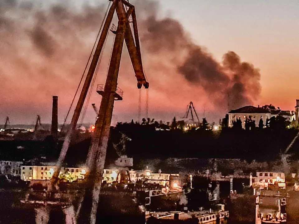 «Все на работу пошли»: севастопольцев не напугала ночная атака ВСУ