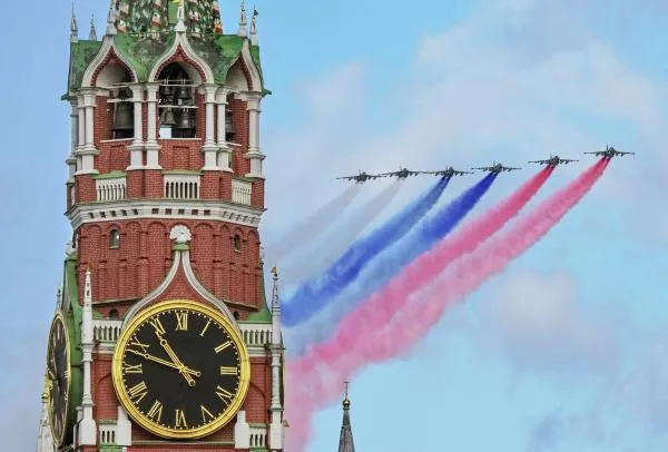 Штурмовики Су-25 на генеральной репетиции воздушной части военного парада в честь 79-летия Победы в Великой Отечественной войне
