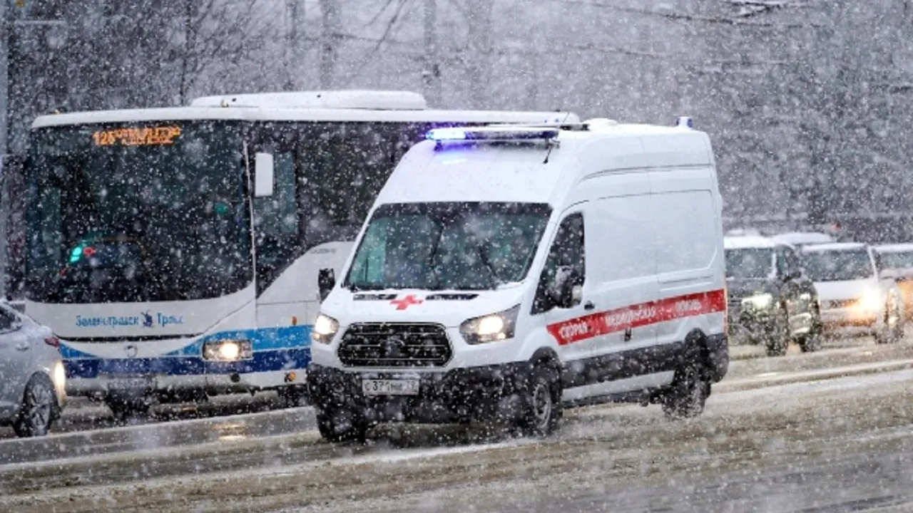 Восьмиклассница из Подмосковья попала в больницу с ожогом пищевода после ссоры с парнем