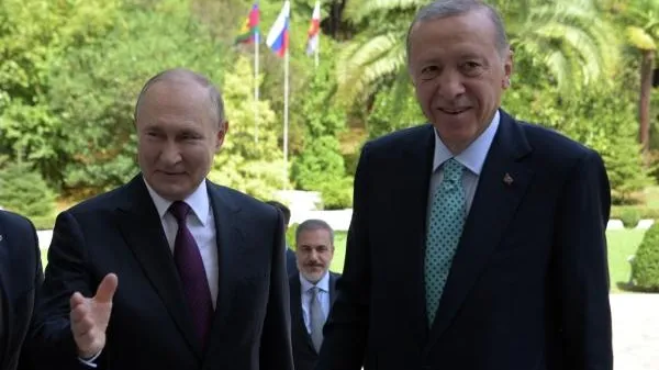 Президенты России и Турции Владимир Путин и Реджеп Тайип Эрдоган на встрече в Сочи