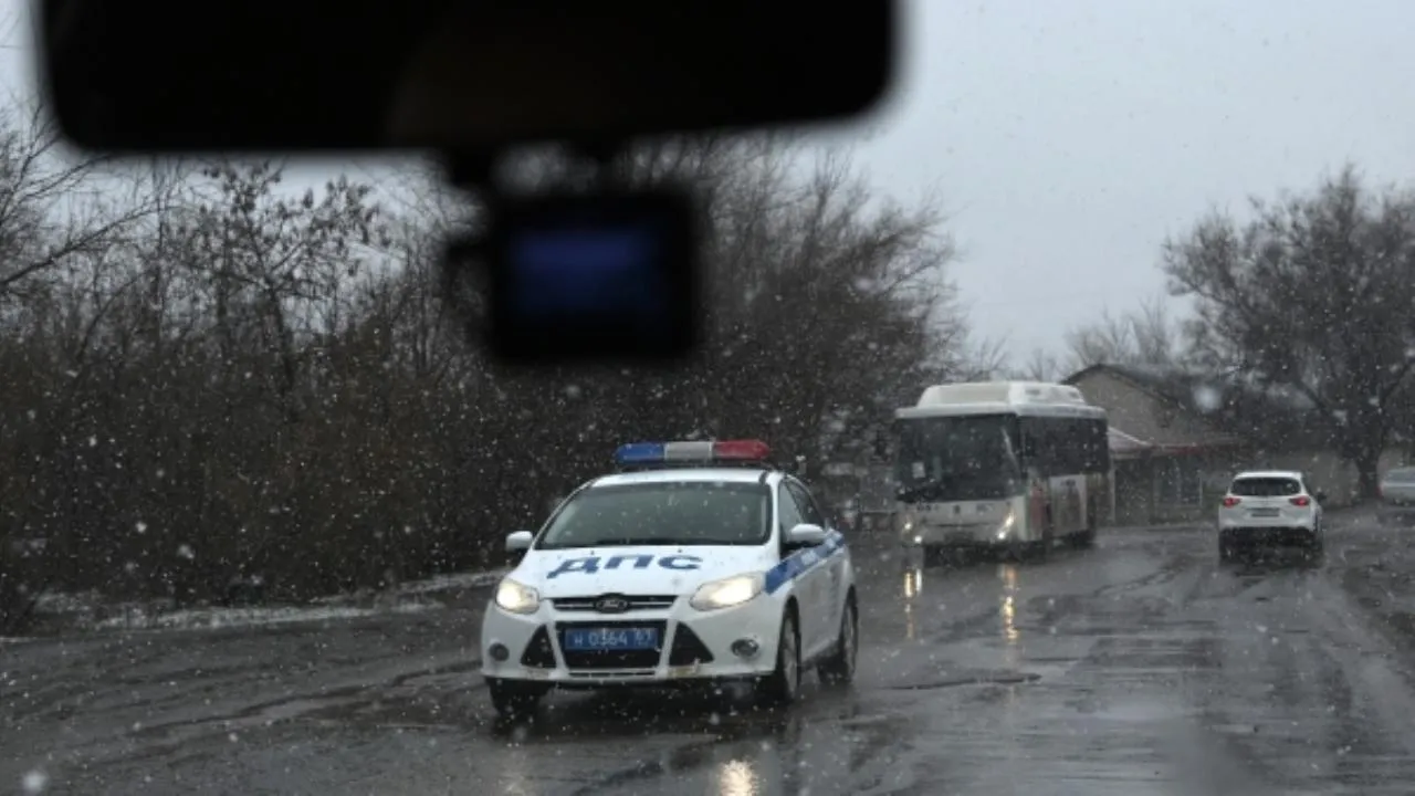 Пассажирский автобус попал в аварию под Магаданом